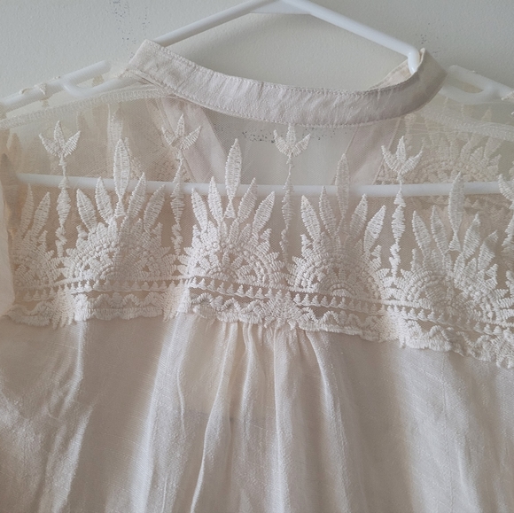 California Moonrise, Cream colored shirt, size:XS - Picture 6 of 6